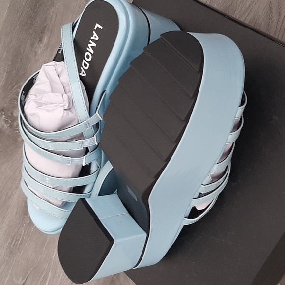 Lamoda Chunky Platform Sandals - Picture 3 of 3